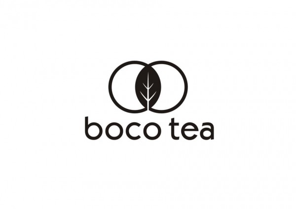 logo with leaf and ven diagram concept